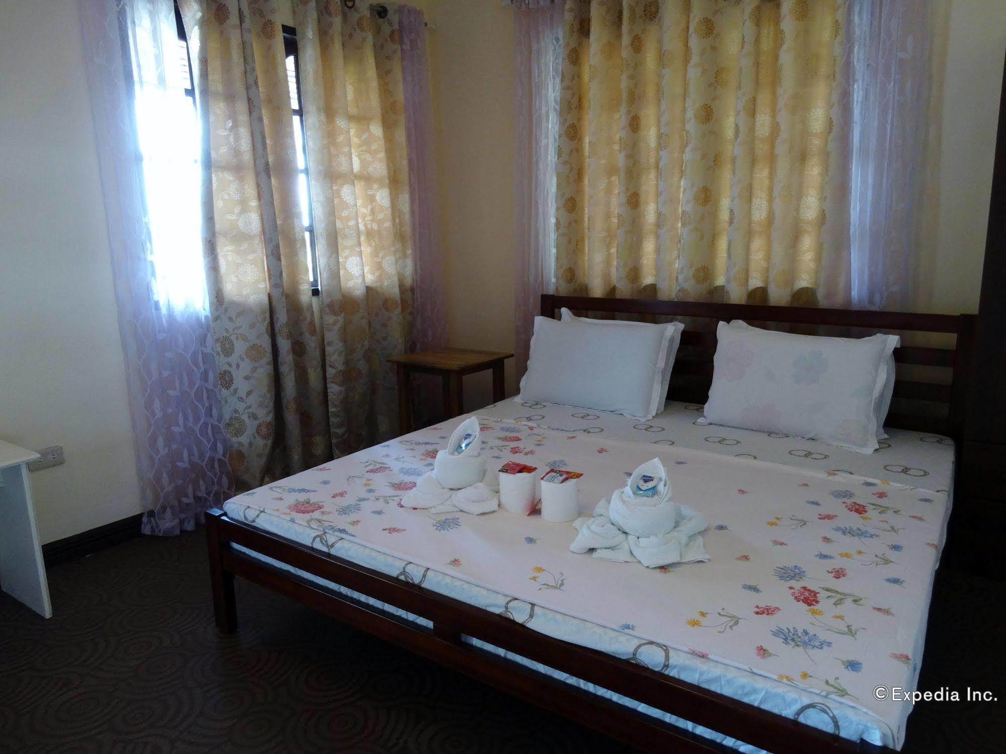 Punta Del Sol Araceli Beach Resort Samal Ngoại thất bức ảnh